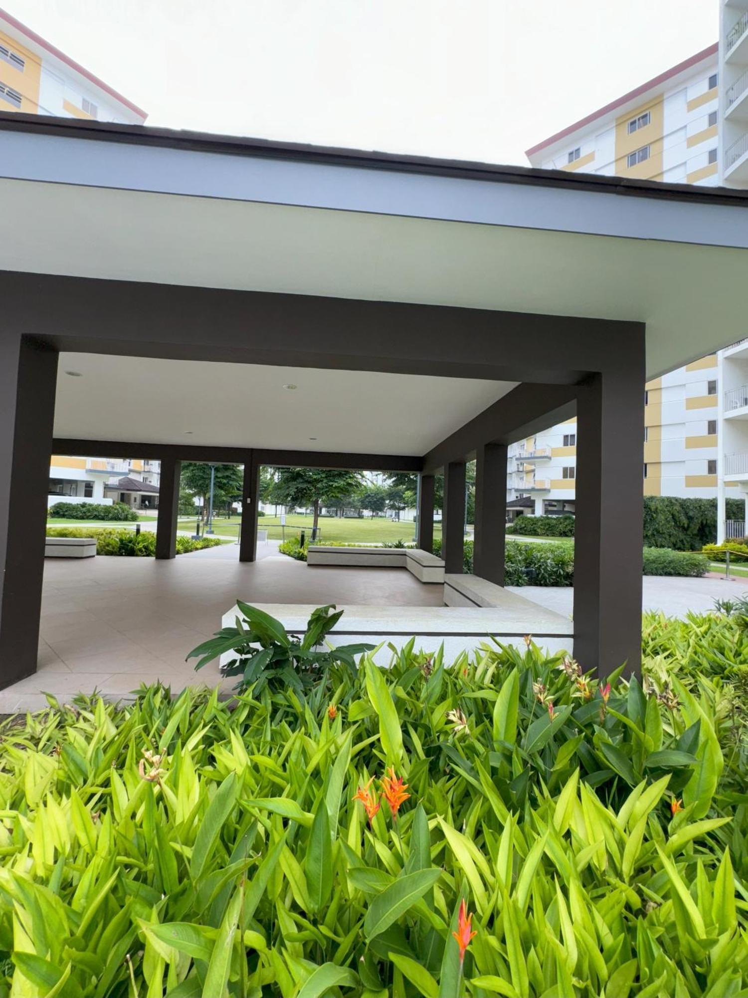 Casa Salcedo - Field Residences Paranaque City エクステリア 写真