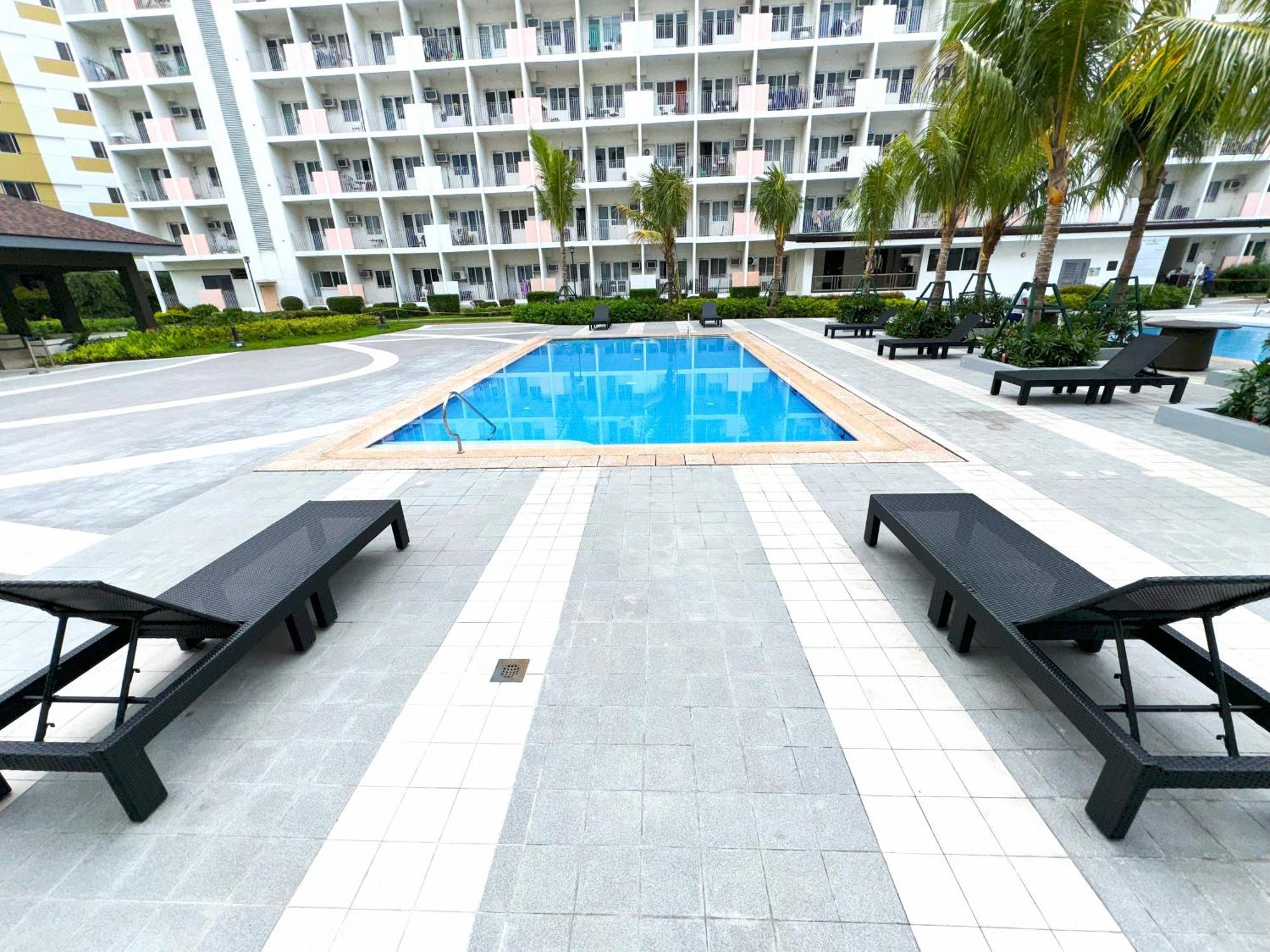 Casa Salcedo - Field Residences Paranaque City エクステリア 写真